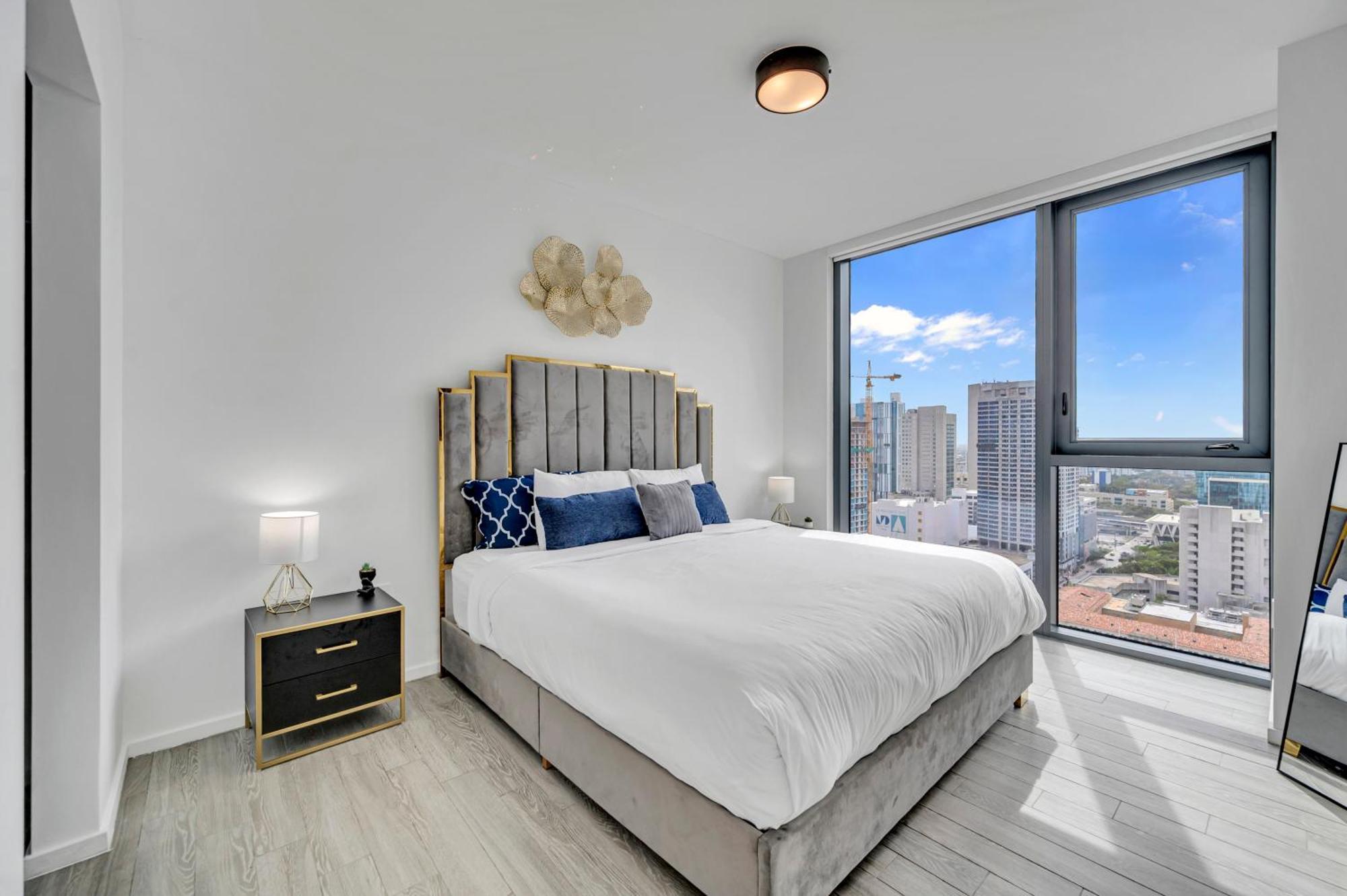 Great 3 Beds 3 Baths Appartment Downtown マイアミ エクステリア 写真