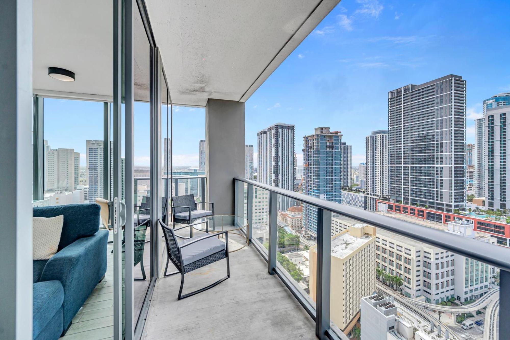 Great 3 Beds 3 Baths Appartment Downtown マイアミ エクステリア 写真